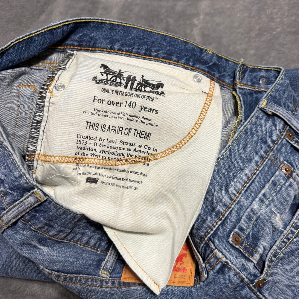 Levis 501 Original Fit Distressed Jeans Mens 36x32 Medium Wash Straight Leg - Picture 7 of 10